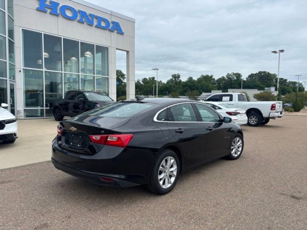 Used 2025 Chevrolet Malibu LT Sedan