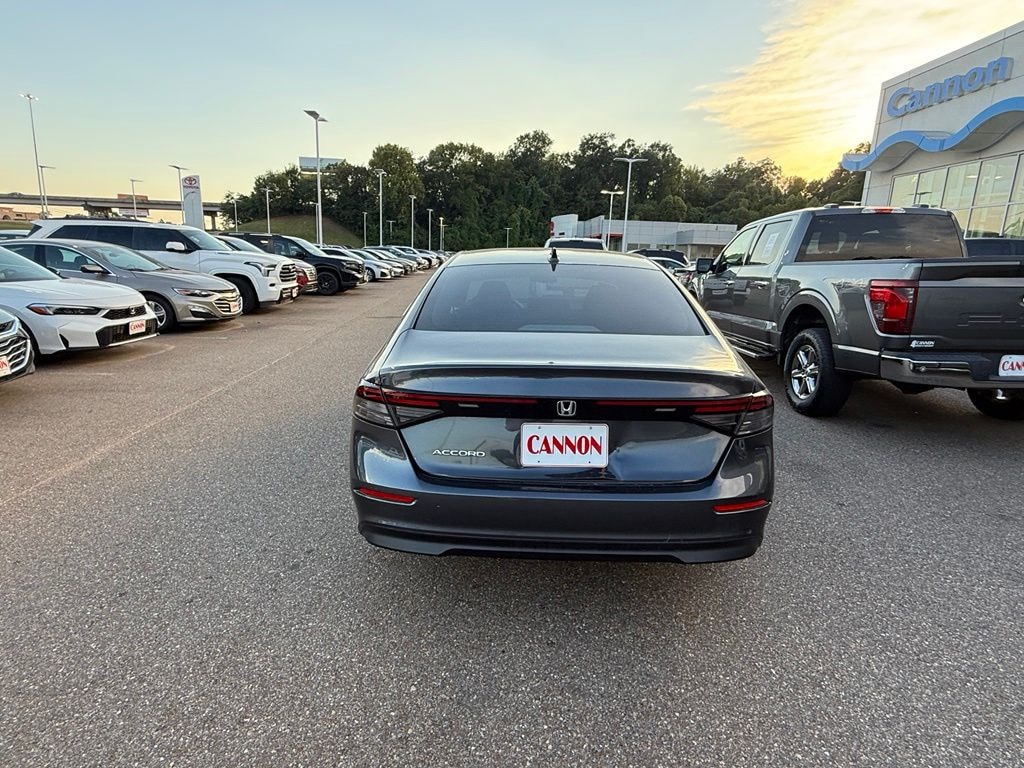Used 2024 Honda Accord EX Sedan