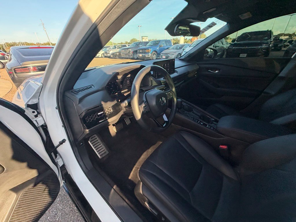 2025 Honda Accord Hybrid Sport-L - Photo 15