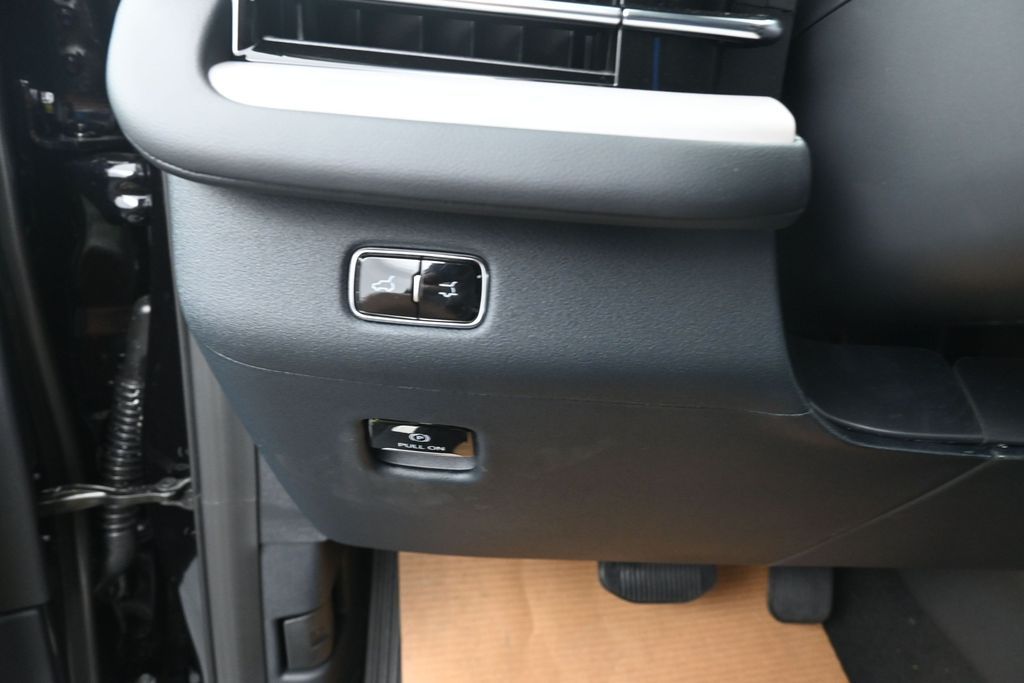 2027 Lincoln Navigator Reserve - Photo 20