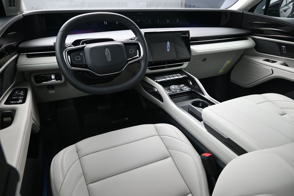 2026 Lincoln Nautilus Premiere - Photo 11