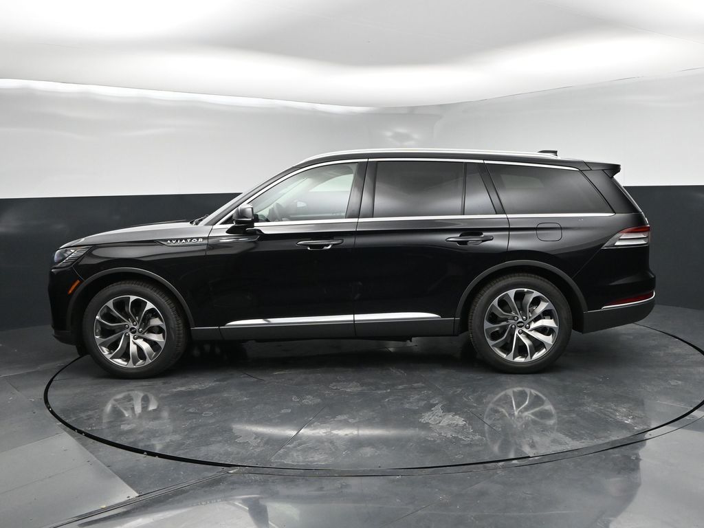 2026 Lincoln Aviator Premiere - Photo 3