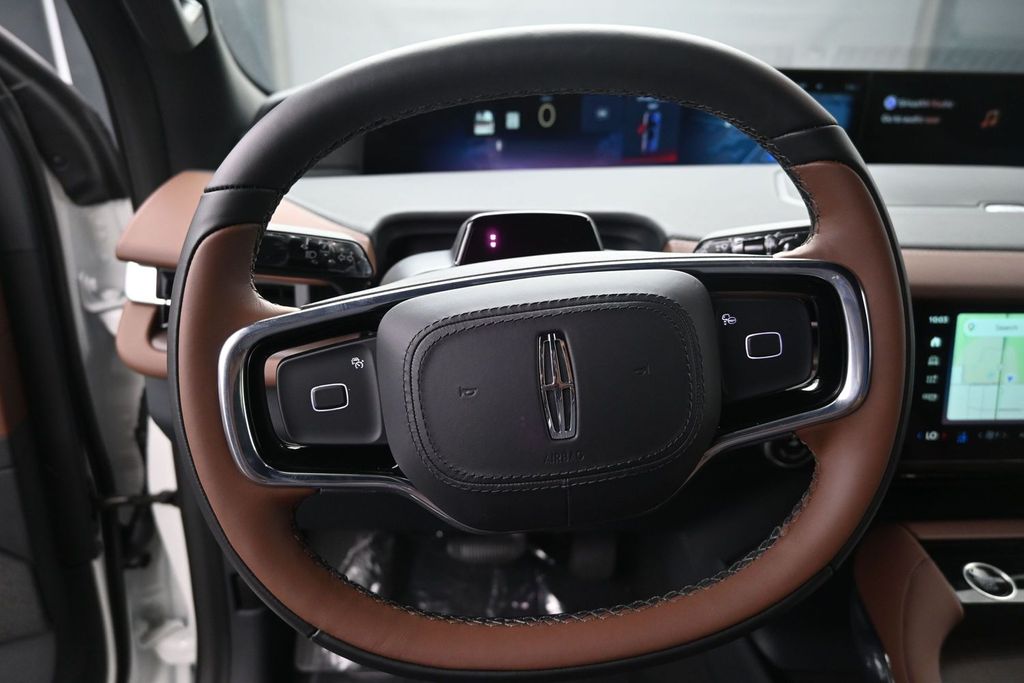 2027 Lincoln Navigator Reserve - Photo 16