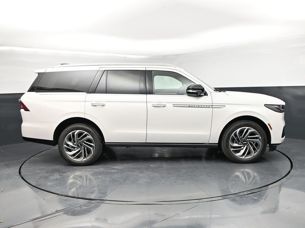 2027 Lincoln Navigator Reserve - Photo 7
