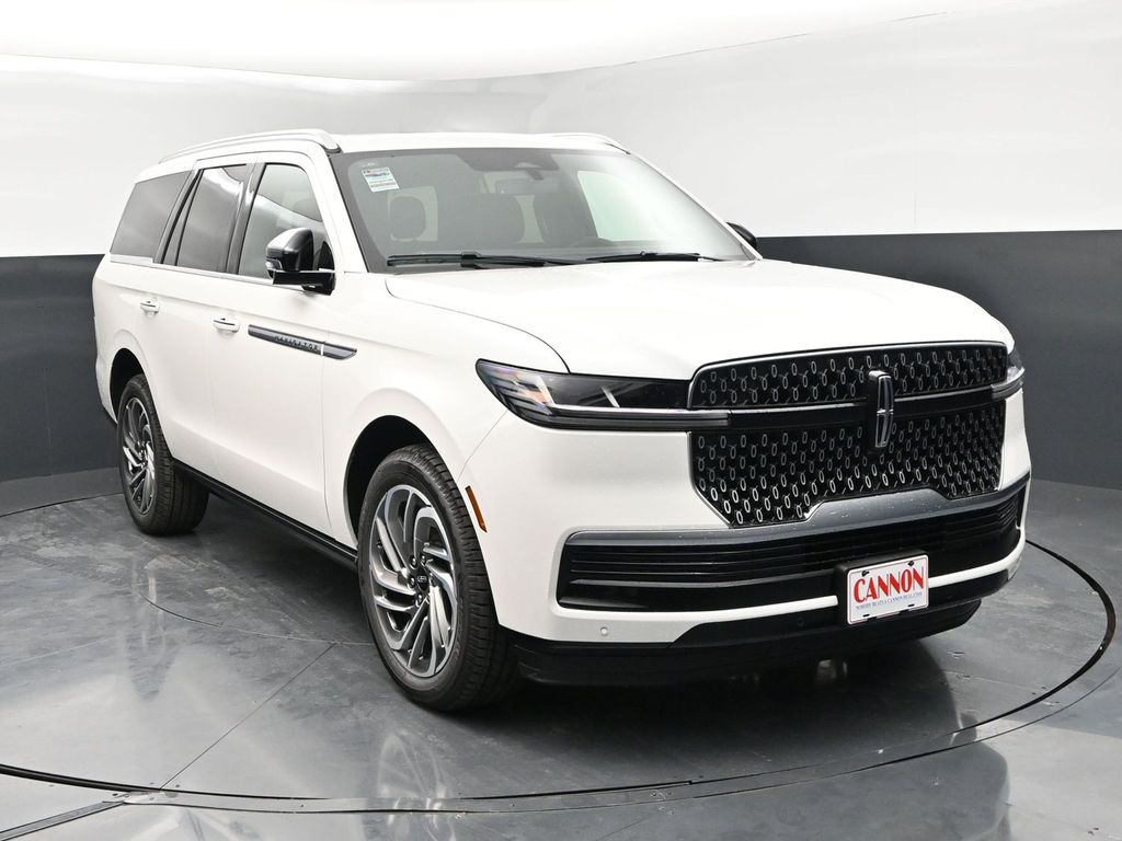 2027 Lincoln Navigator