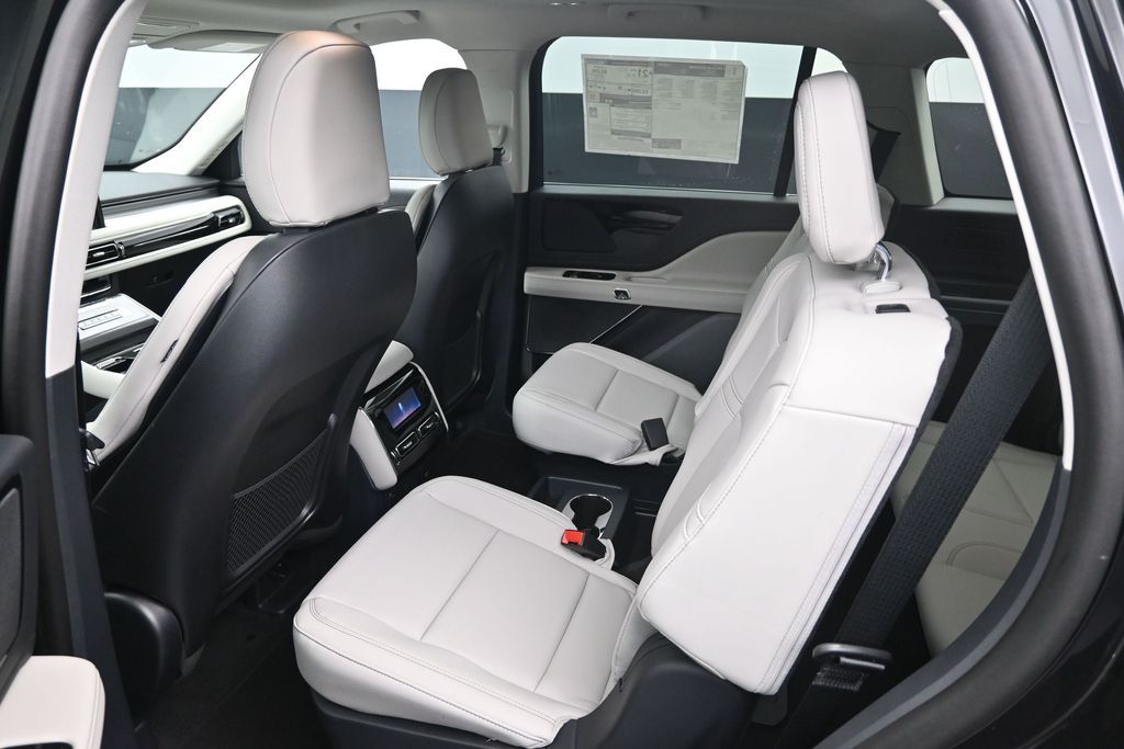 2026 Lincoln Aviator Premiere - Photo 11