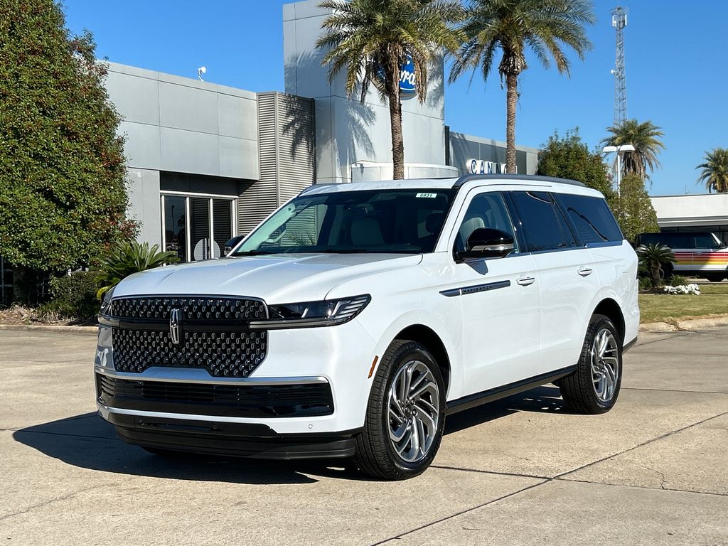 2026 Lincoln Navigator