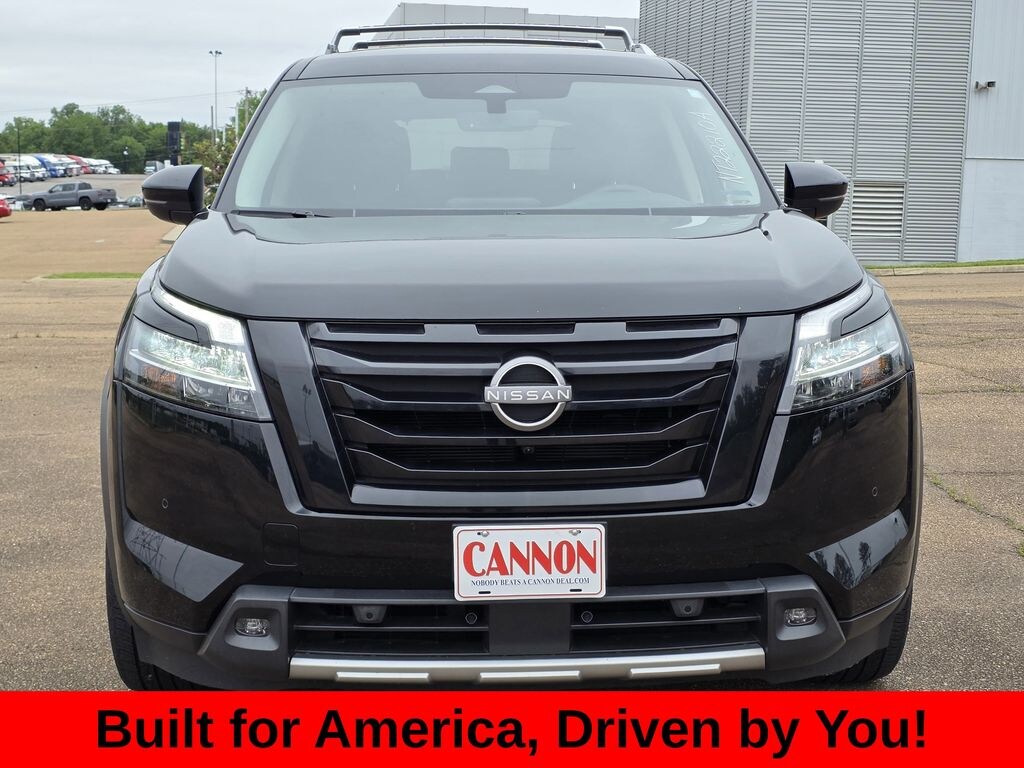 Used 2023 Nissan Pathfinder SL SUV