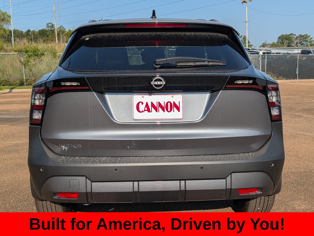New 2027 Nissan Kicks SR SUV