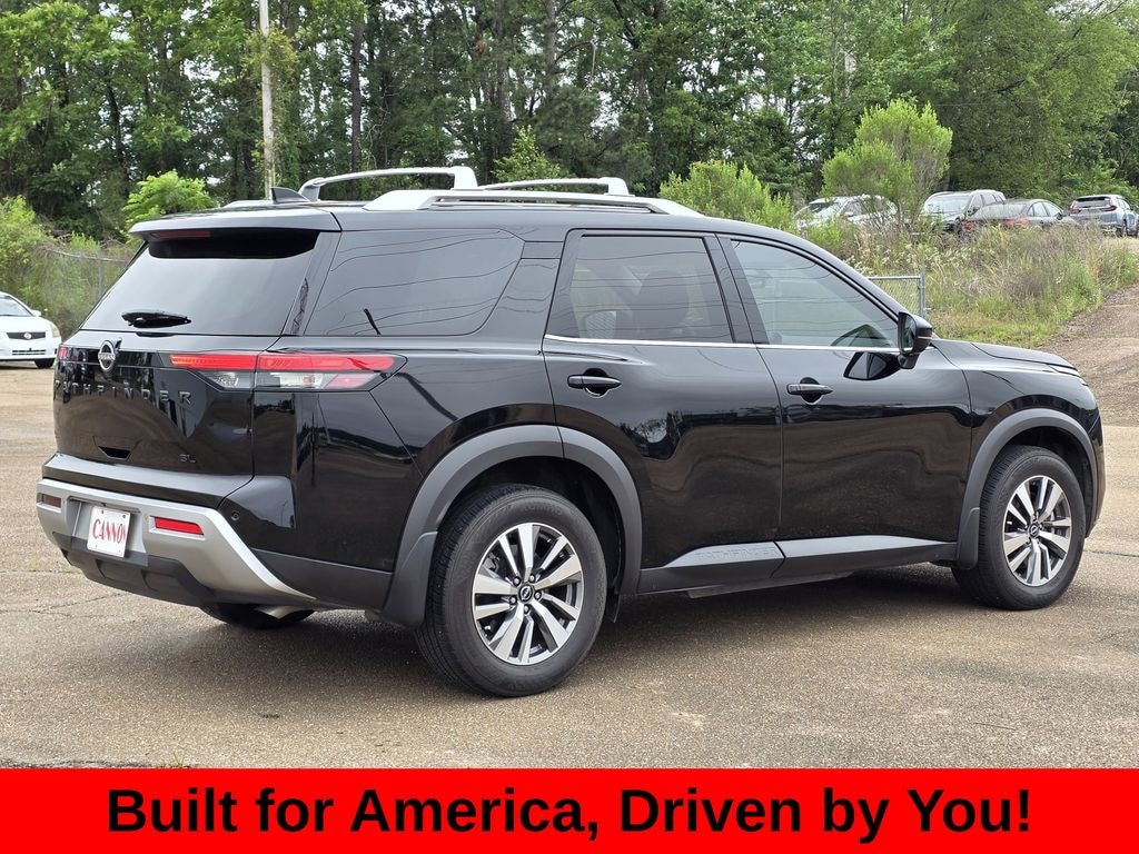Used 2023 Nissan Pathfinder SL SUV