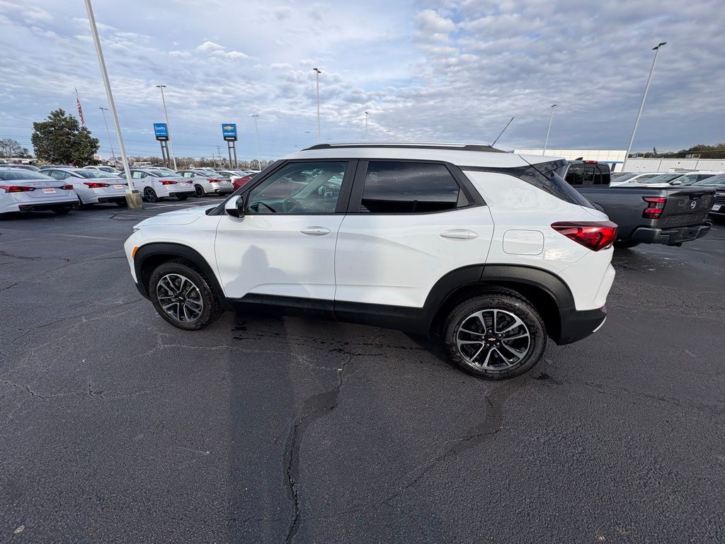 Used 2024 Chevrolet Trailblazer LT SUV