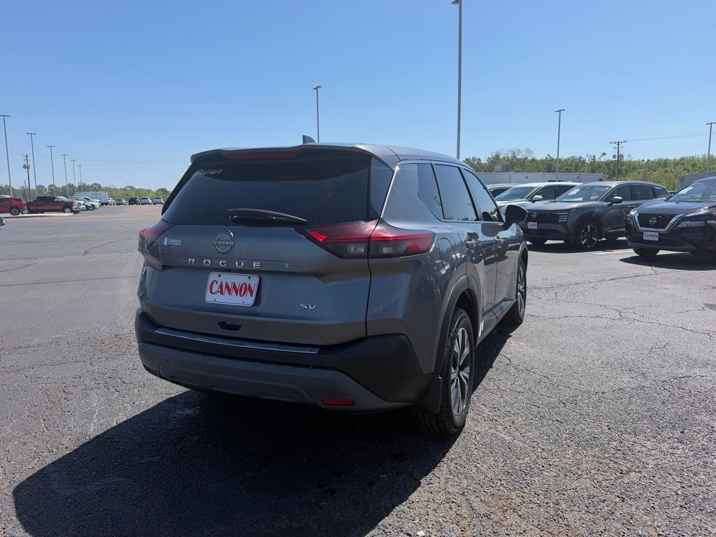 2022 Nissan Rogue SV - Photo 5