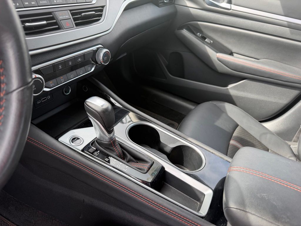 2024 Nissan Altima SR - Photo 27