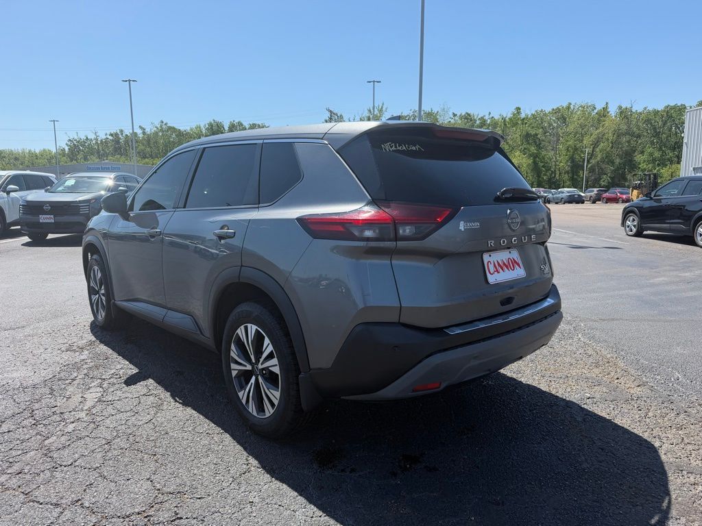 2022 Nissan Rogue SV - Photo 3