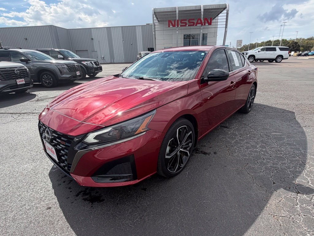 2024 Nissan Altima SR