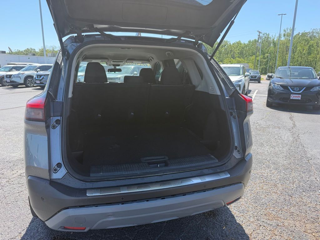 2022 Nissan Rogue SV - Photo 10