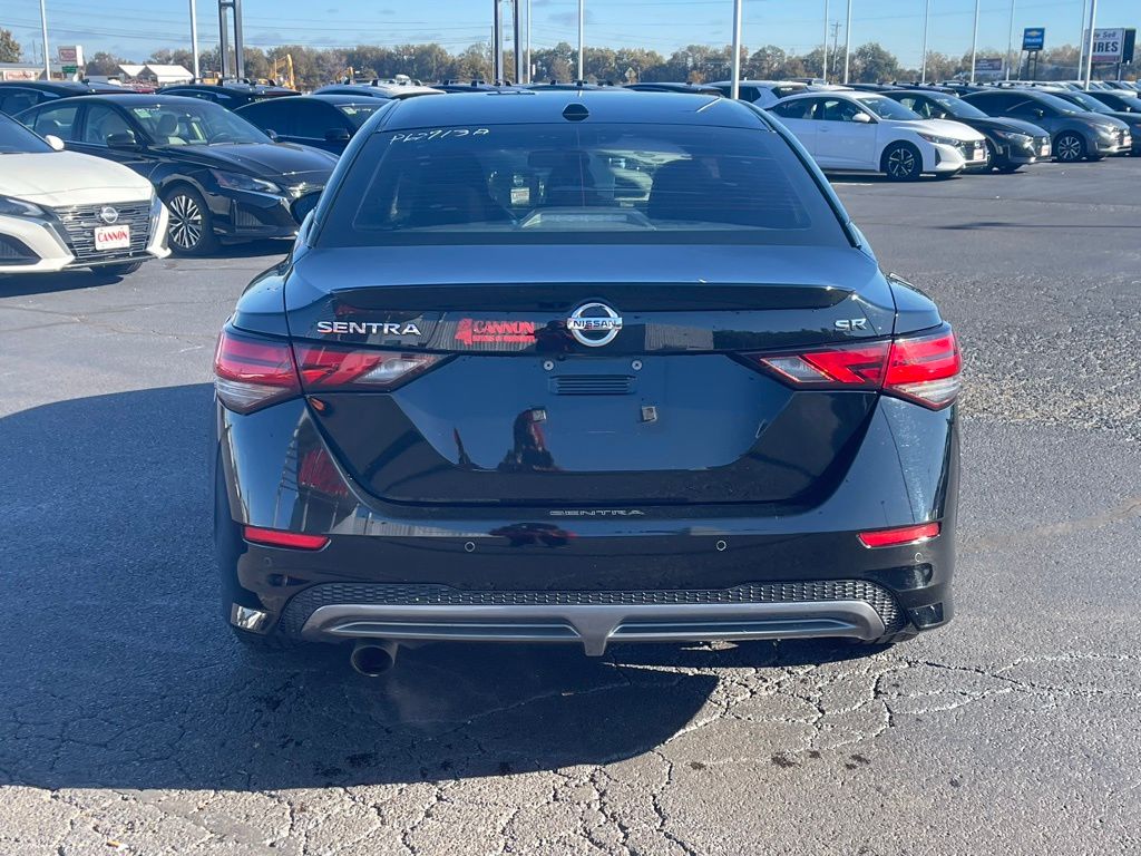 2022 Nissan Sentra SR - Photo 4
