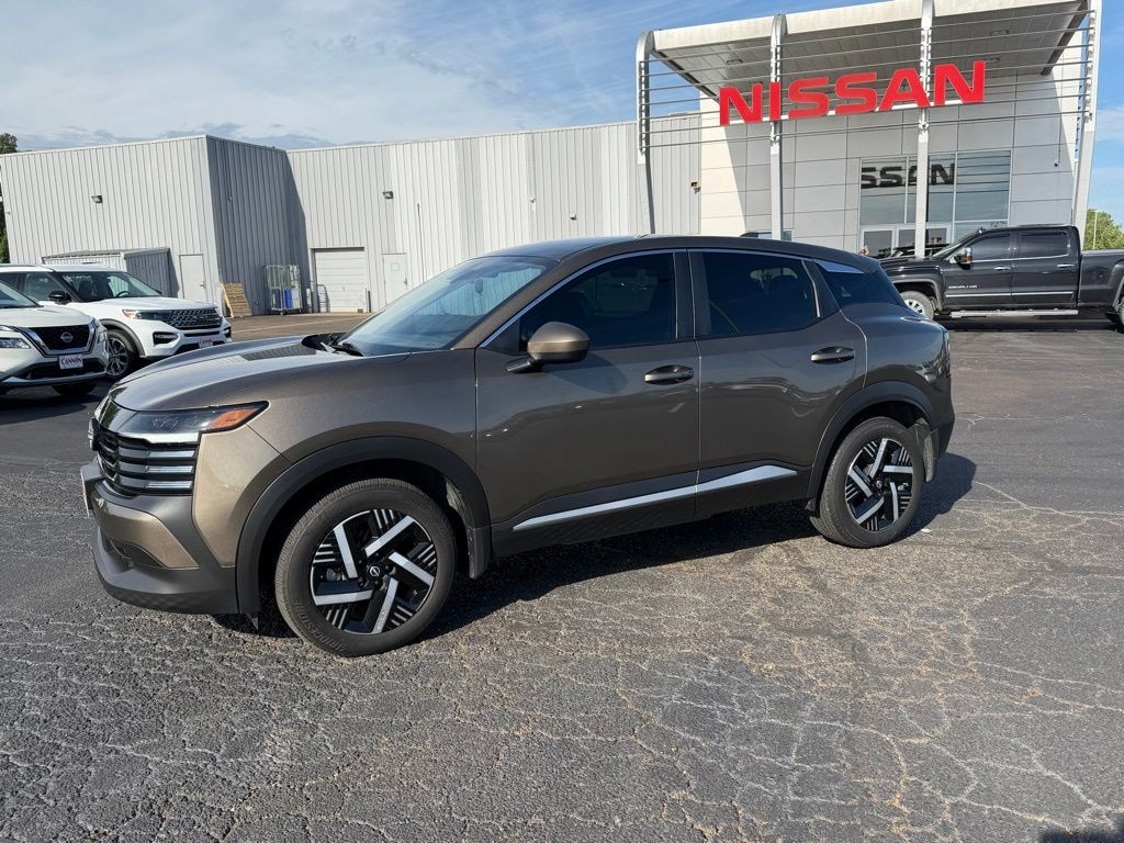 Used 2025 Nissan Kicks SV SUV