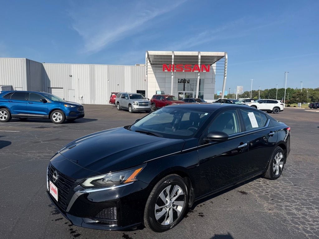 Used 2025 Nissan Altima S Sedan