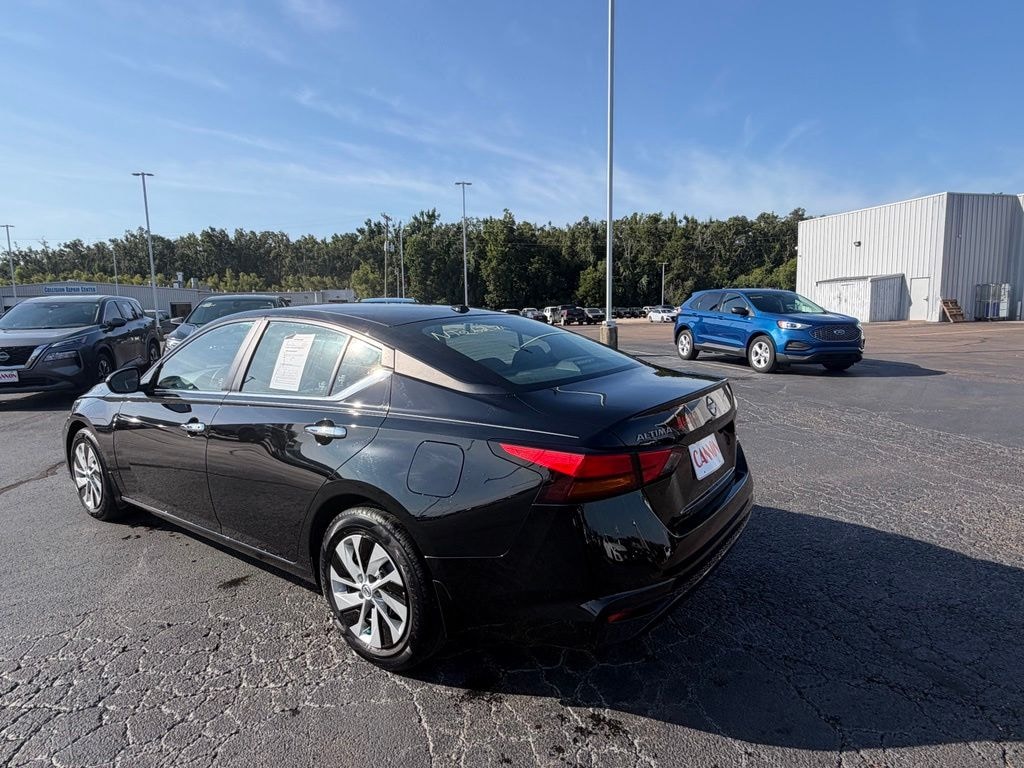 Used 2025 Nissan Altima S Sedan