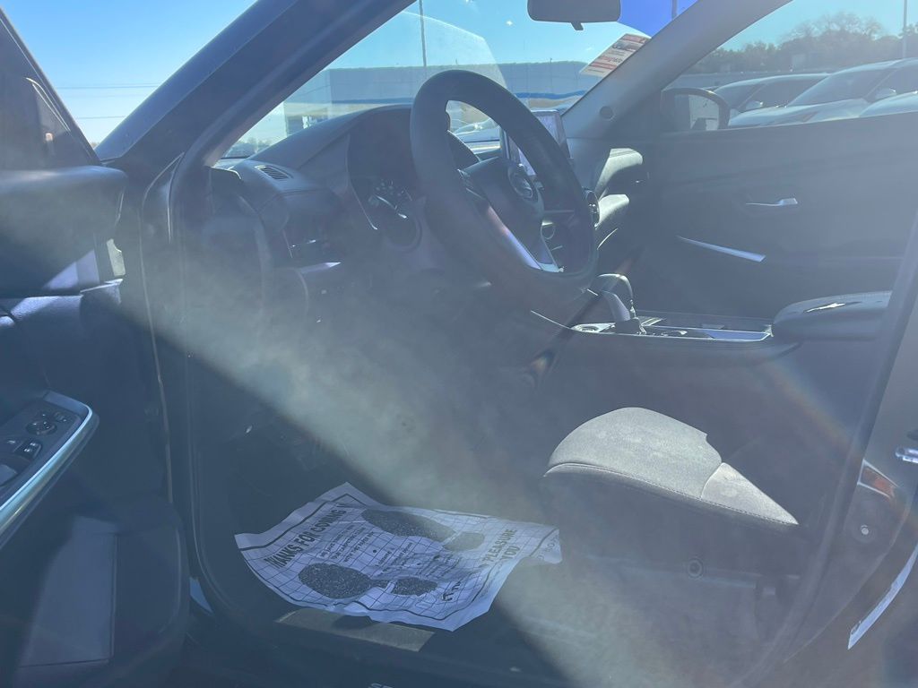 2022 Nissan Sentra SR - Photo 13