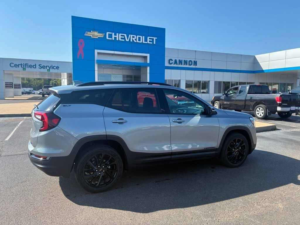 Used 2023 GMC Terrain SLT SUV