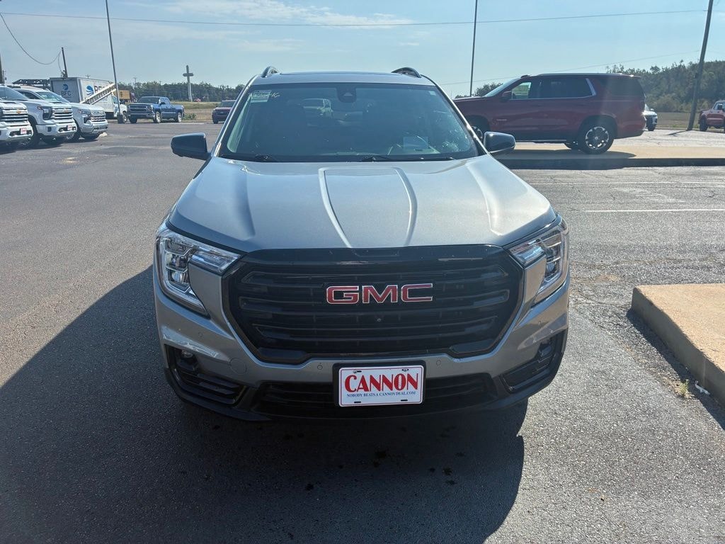 Used 2023 GMC Terrain SLT SUV