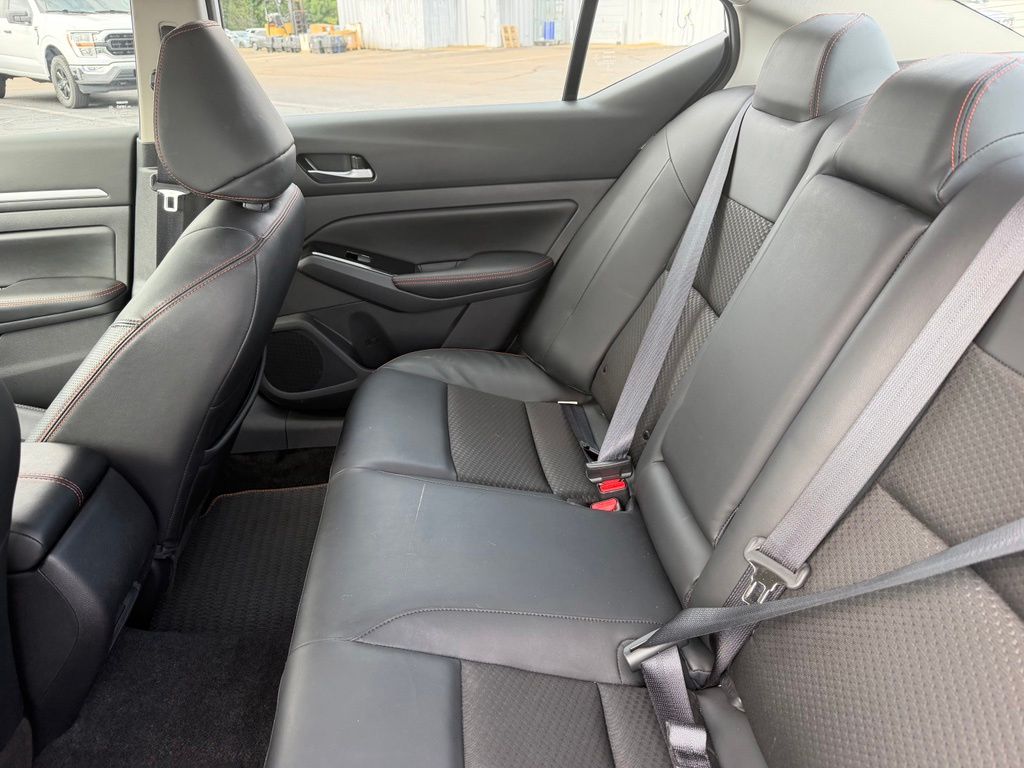 2024 Nissan Altima SR - Photo 16
