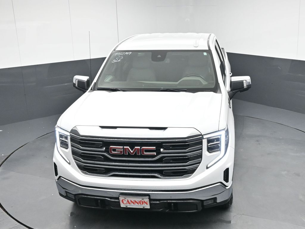 2023 GMC Sierra 1500 SLT - Photo 17