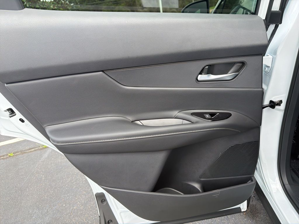 2026 Nissan Murano SL - Photo 13