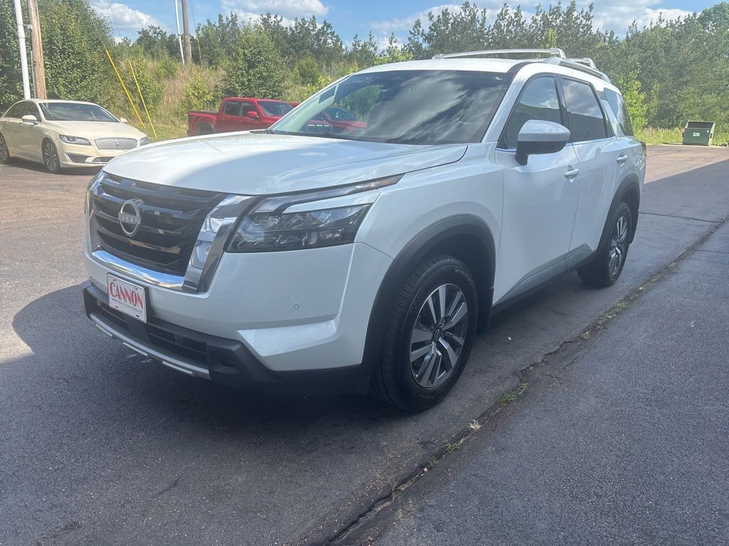 Certified 2025 Nissan Pathfinder SL SUV