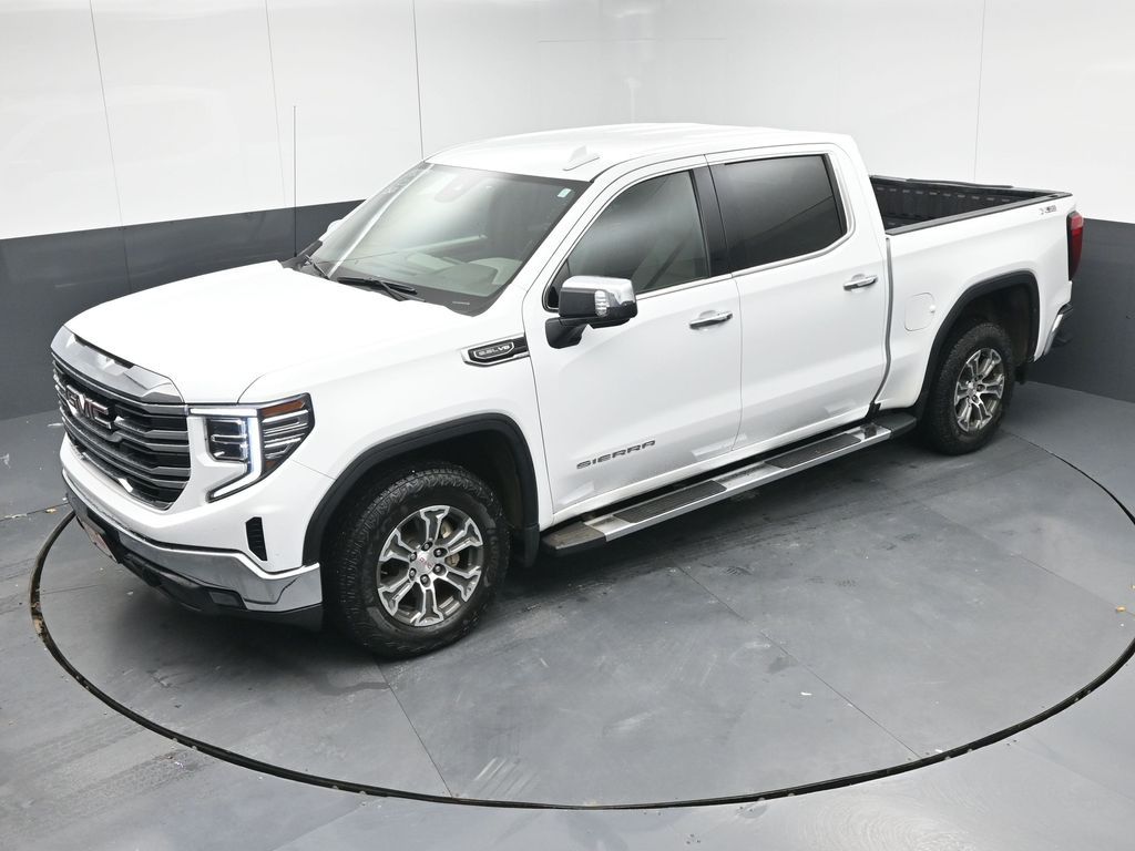 2023 GMC Sierra 1500 SLT - Photo 18