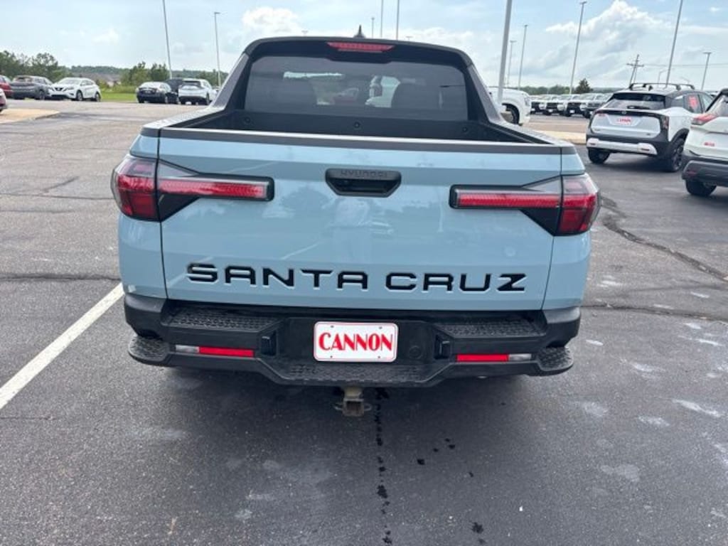 Used 2025 Hyundai Santa Cruz SE Truck