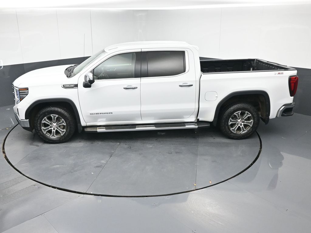 2023 GMC Sierra 1500 SLT - Photo 19