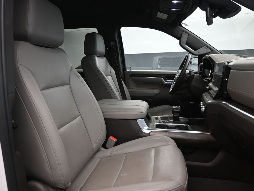2023 GMC Sierra 1500 SLT - Photo 10