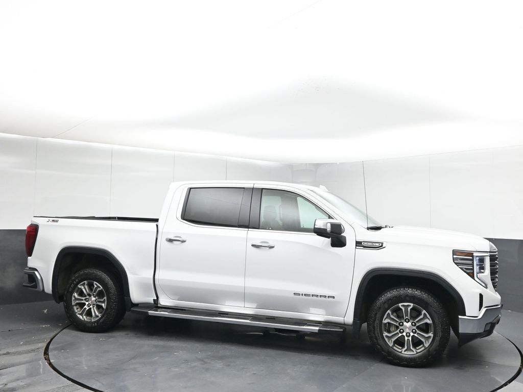 2023 GMC Sierra 1500 SLT - Photo 8