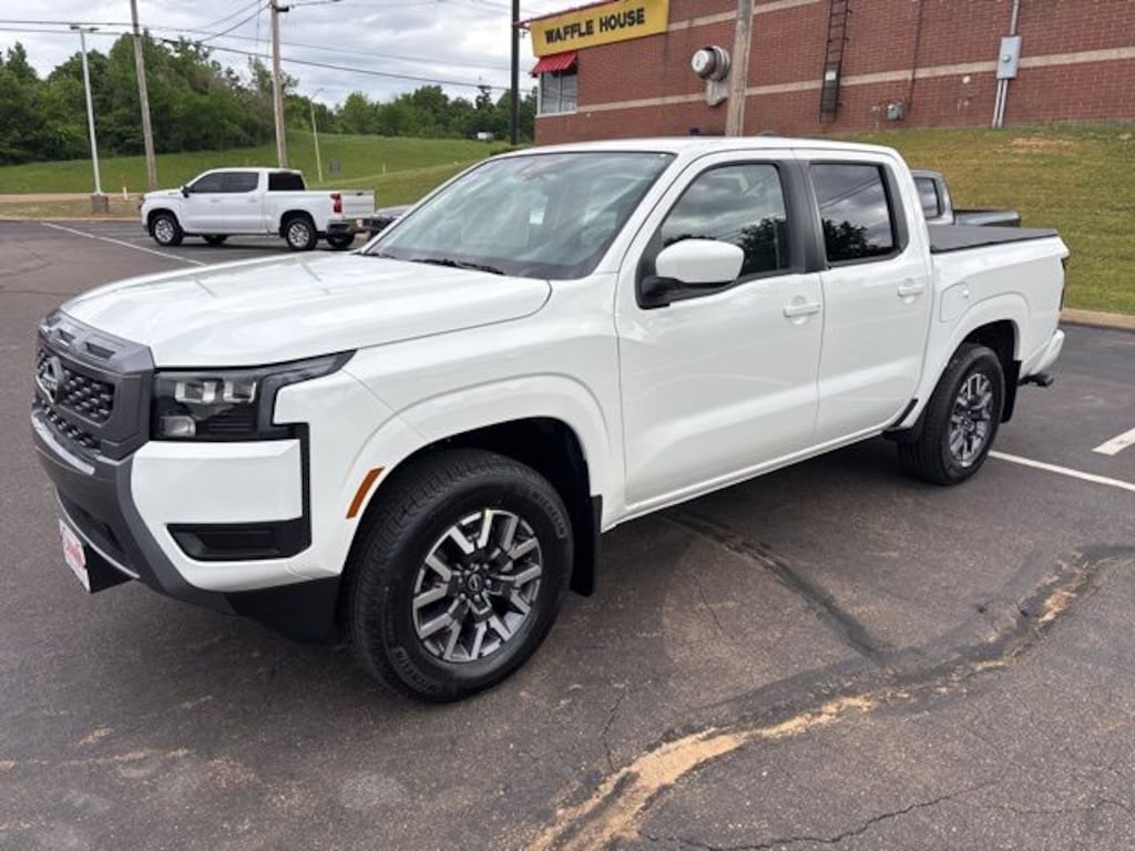 New 2026 Nissan Frontier SV Truck Crew Cab