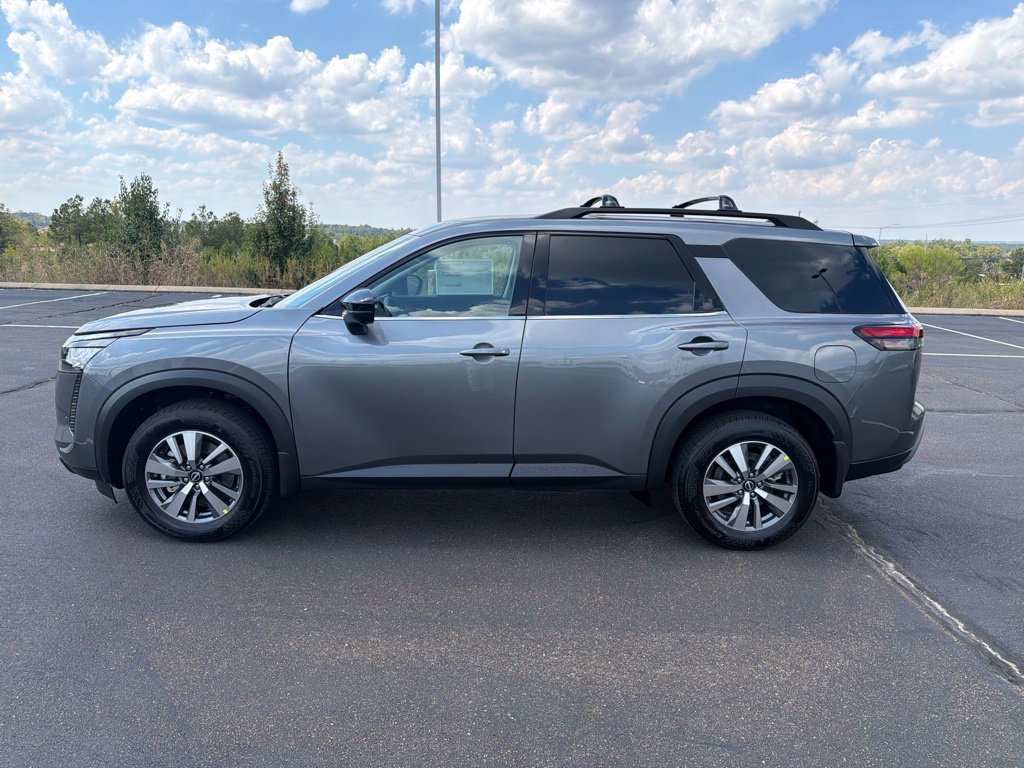 New 2026 Nissan Pathfinder SL SUV