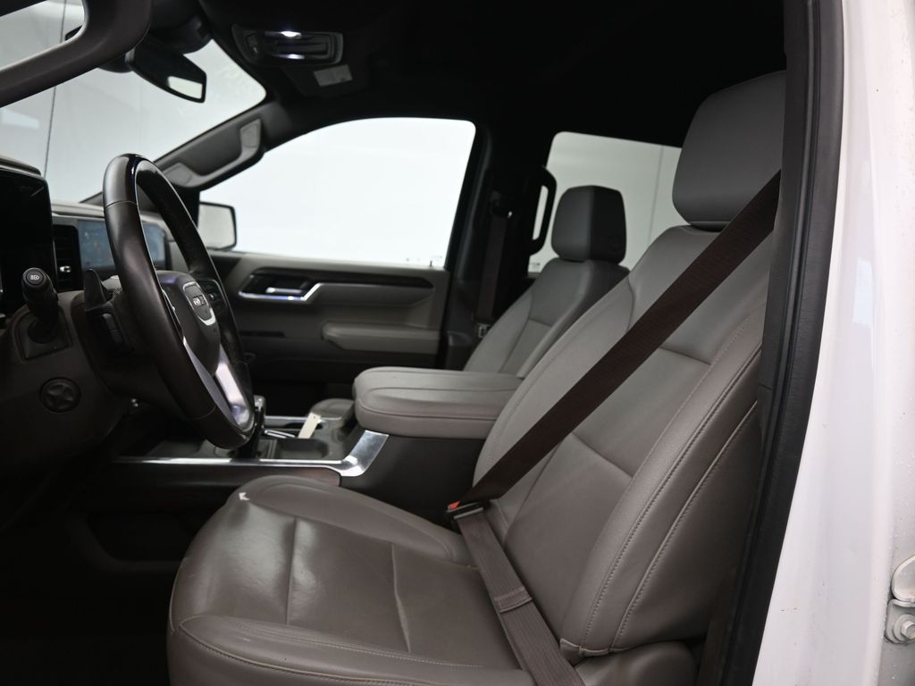 2023 GMC Sierra 1500 SLT - Photo 9
