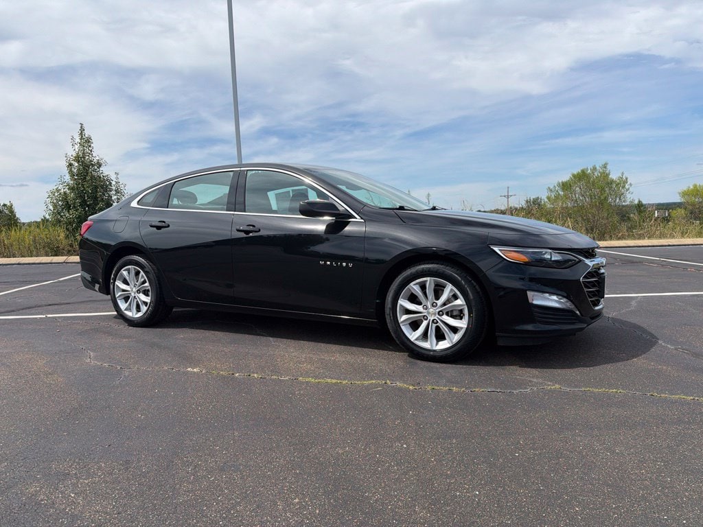 Used 2025 Chevrolet Malibu 1LT Sedan
