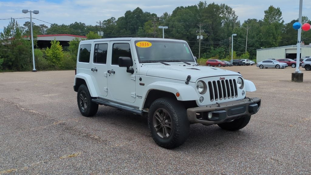 Used 2016 Jeep Wrangler Unlimited Sahara SUV