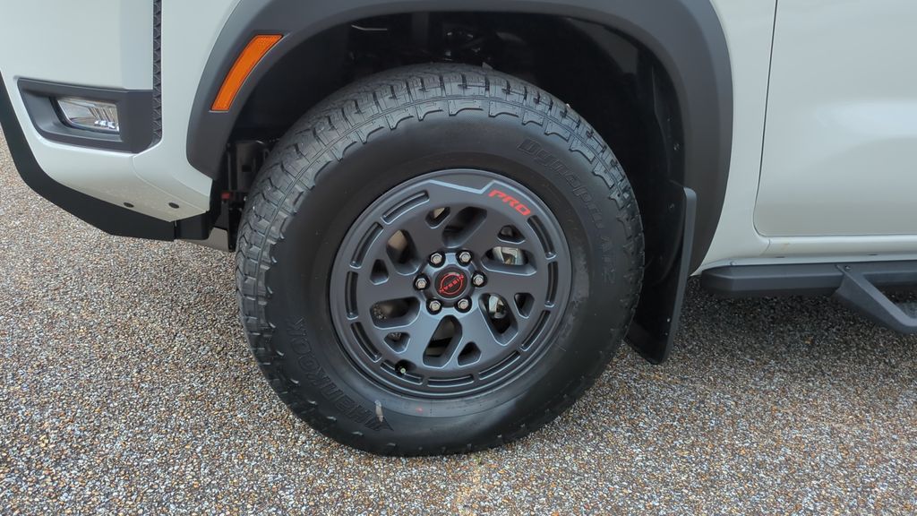 2026 Nissan Frontier PRO-4X - Photo 10