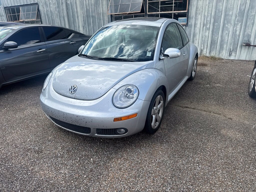 Used 2007 Volkswagen New Beetle Hatchback