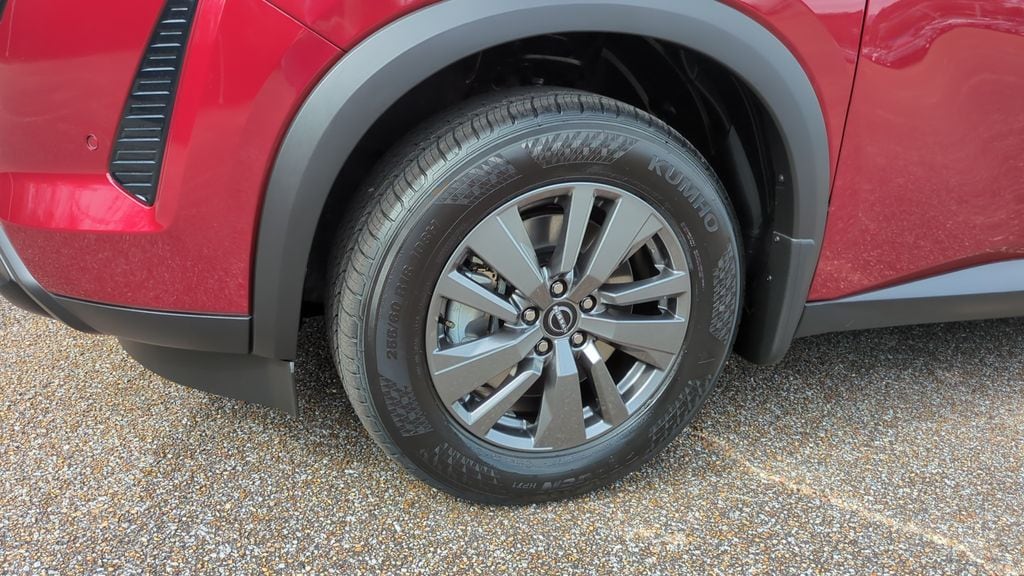 2026 Nissan Pathfinder SV - Photo 9