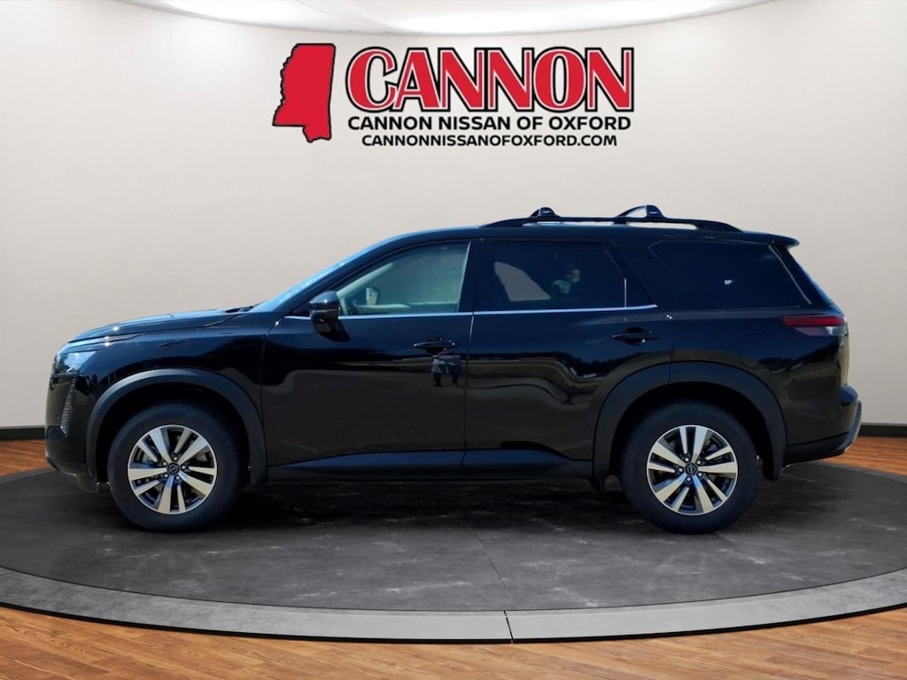 New 2026 Nissan Pathfinder SL SUV