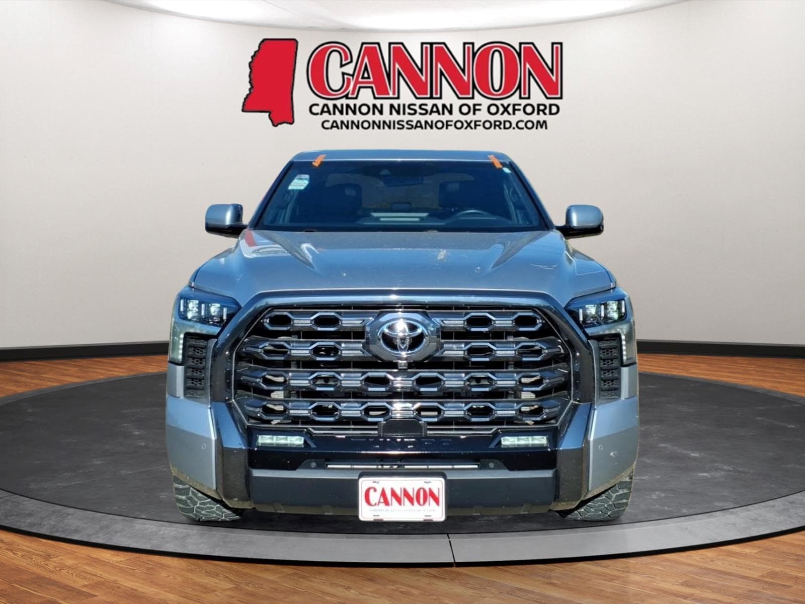 2025 Toyota Tundra Platinum - Photo 8