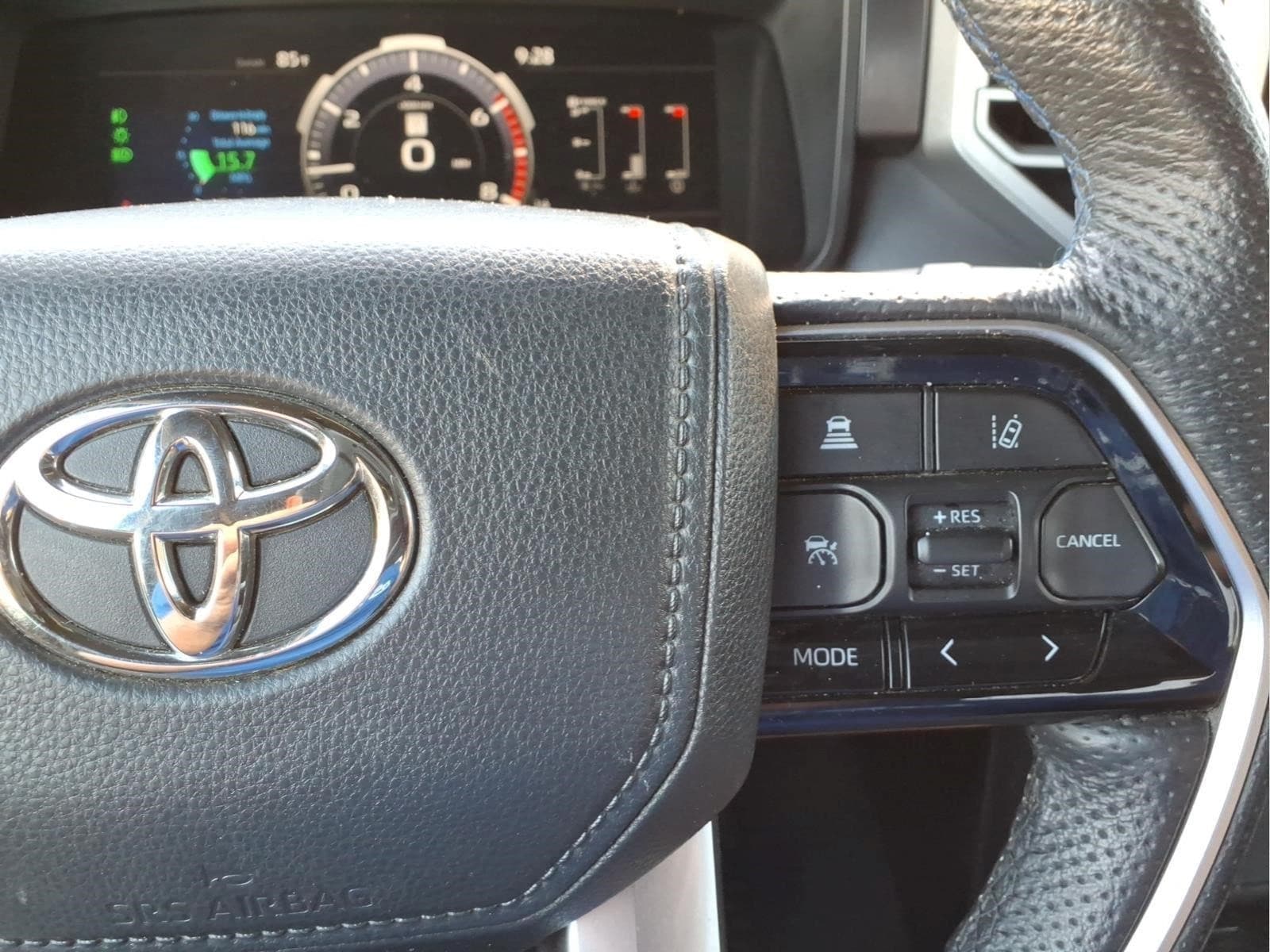 2025 Toyota Tundra Platinum - Photo 19