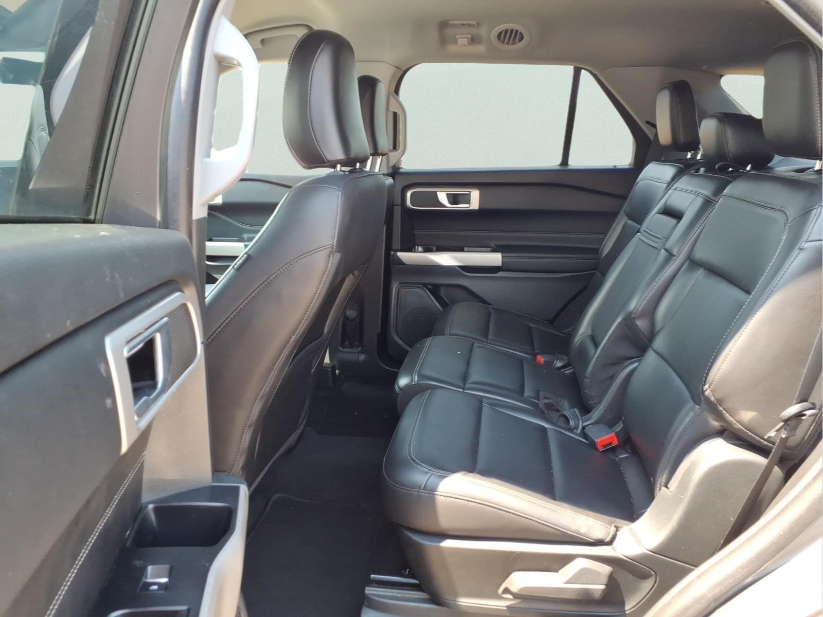 2023 Ford Explorer XLT - Photo 11