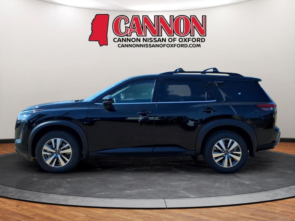 New 2026 Nissan Pathfinder SL SUV