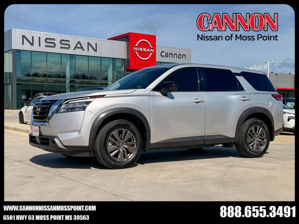 Used 2024 Nissan Pathfinder S SUV